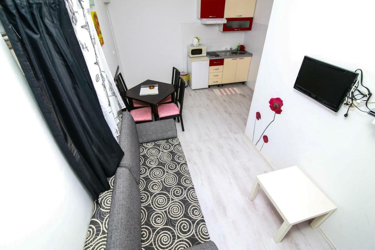 Apartments Alma Podgora Exterior foto