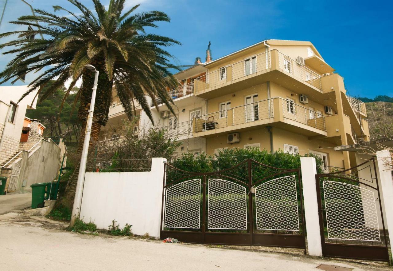 Apartments Alma Podgora Exterior foto